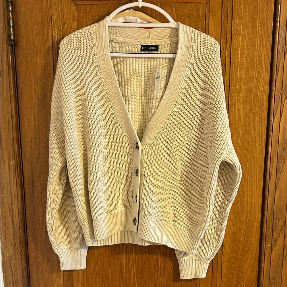 GAP NWT Women's Beige Button-Up Cardigan